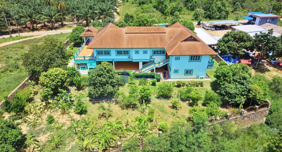 Продажа 4 спальни дом в Huay Yai, Паттайя