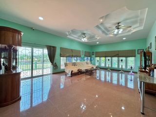 Продажа 4 спальни дом в Банг Ламунг, Чонбури