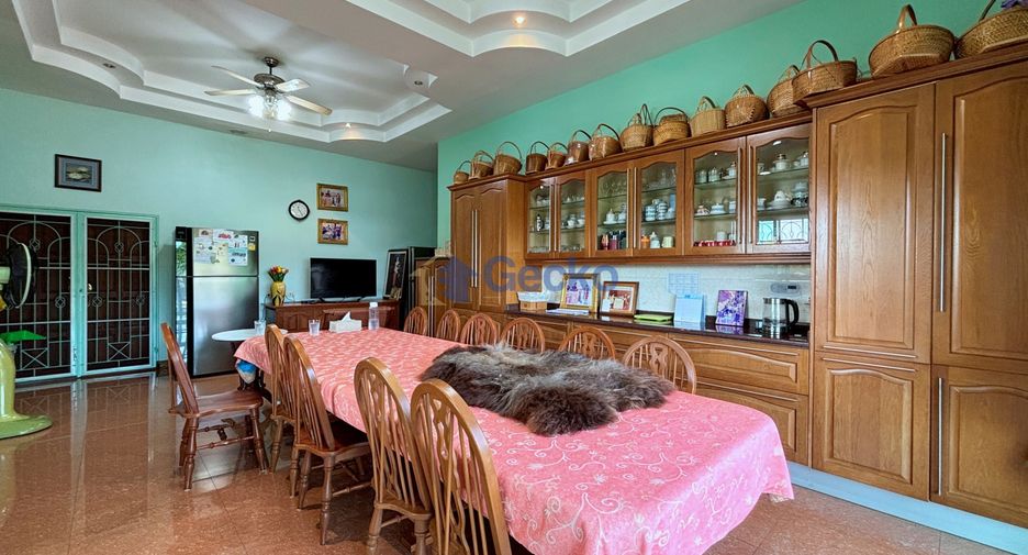 Продажа 4 спальни дом в Huay Yai, Паттайя