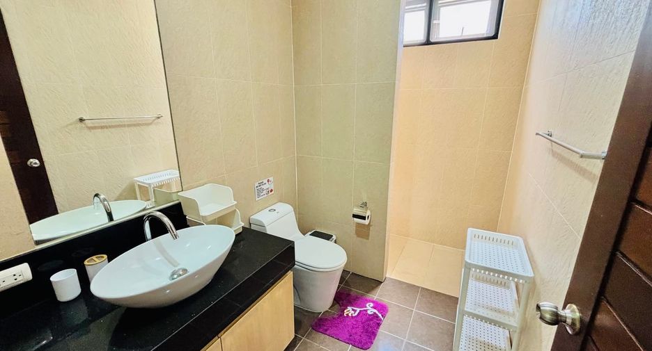 Villa en alquiler de 3 habitaciones en Mueang Phuket, Phuket
