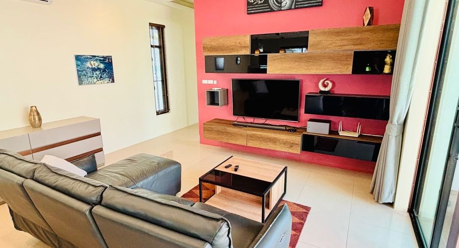 Villa en alquiler de 3 habitaciones en Mueang Phuket, Phuket