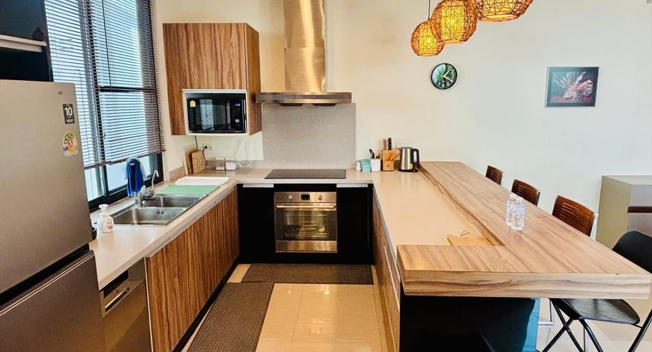 Villa en alquiler de 3 habitaciones en Mueang Phuket, Phuket
