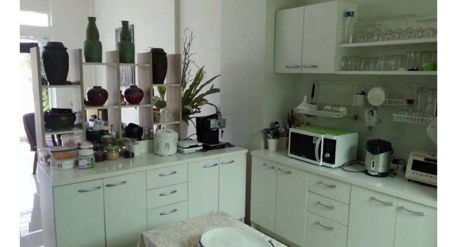 For rent and for sale 4 bedrooms townhouse in Mueang Phuket, Phuket
