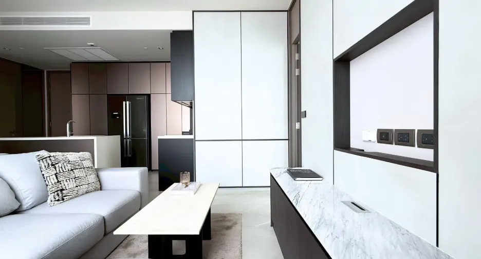 For rent 2 bedrooms condo in Khlong Toei, Bangkok
