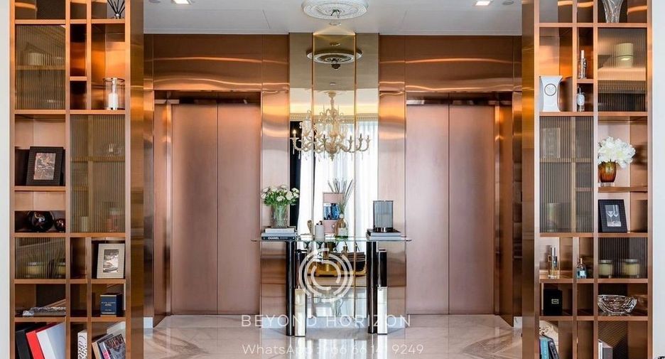 For rent 2 bedrooms condo in Watthana, Bangkok