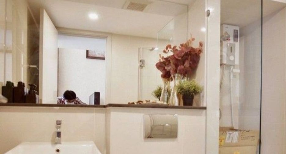 For rent 1 bed condo in Sathon, Bangkok