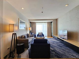 Condo en alquiler de 3 habitaciones en Khlong Toei, Bangkok
