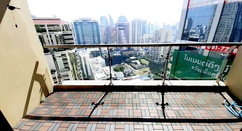 For rent 2 bedrooms condo in Khlong Toei, Bangkok