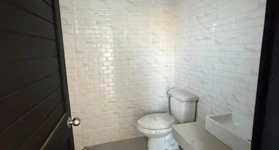 For sale 3 bedrooms townhouse in Bang Lamung, Chonburi