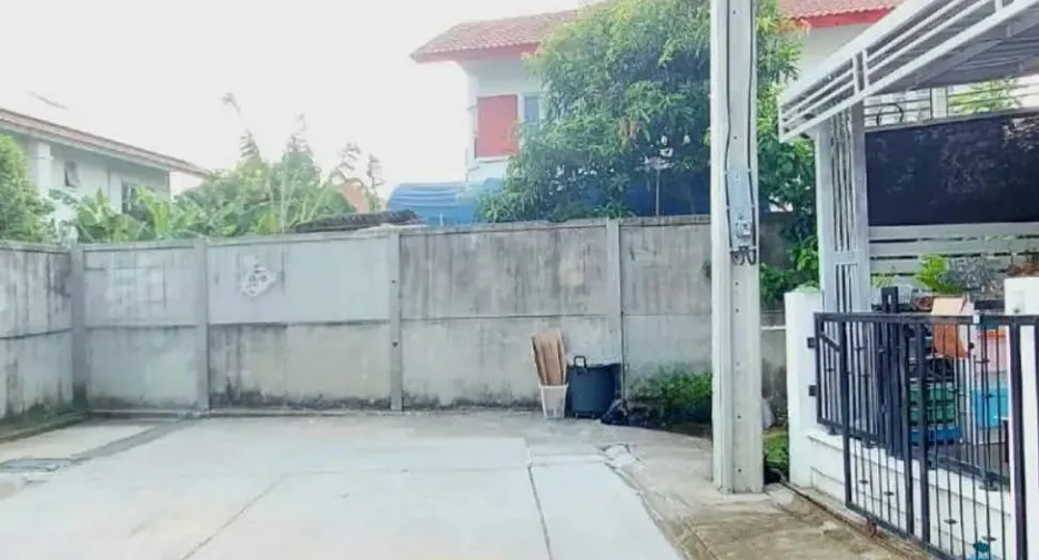 For sale 3 bedrooms townhouse in Mueang Nonthaburi, Nonthaburi