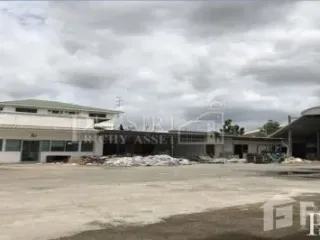 Haus zum Kauf mit Studio in Krathum Baen, Samut Sakhon