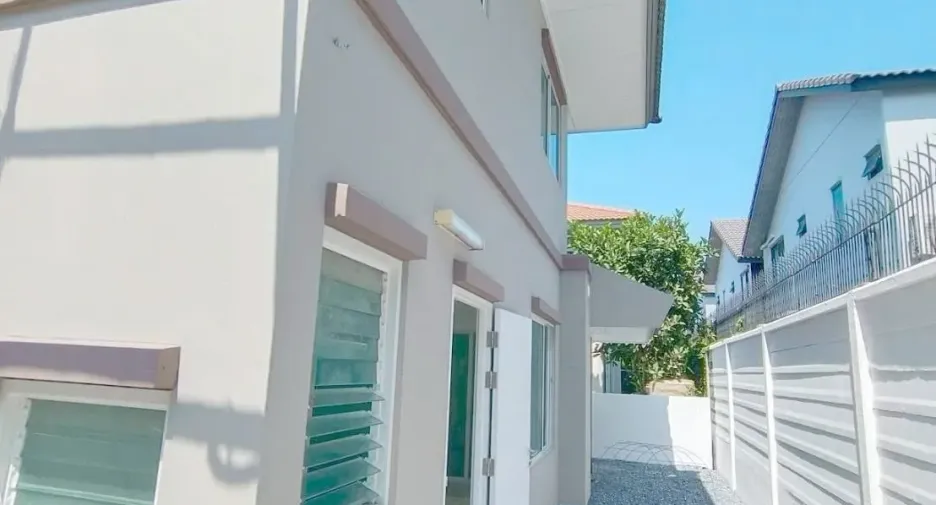 Casa en venta de 4 habitaciones en Bang Bua Thong, Nonthaburi