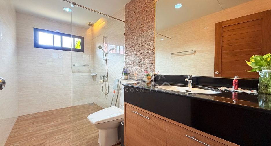 Haus zur Miete mit 6 Zimmer in Bang Lamung, Chonburi