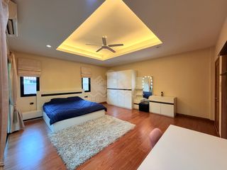 Haus zur Miete mit 6 Zimmer in Bang Lamung, Chonburi