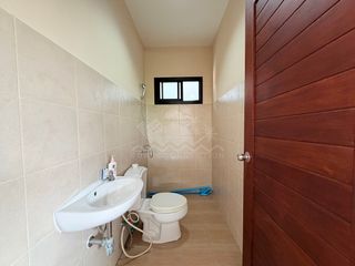 Haus zur Miete mit 6 Zimmer in Bang Lamung, Chonburi