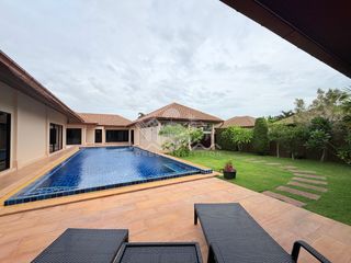Haus zur Miete mit 6 Zimmer in Bang Lamung, Chonburi