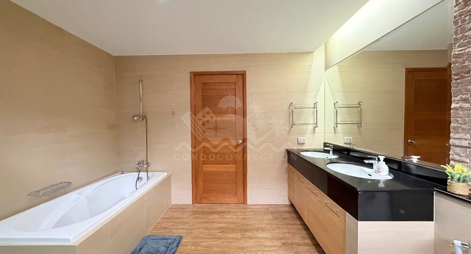 Haus zur Miete mit 6 Zimmer in Bang Lamung, Chonburi