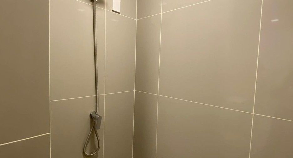 À vendre 1 chambre condo à Huai Khwang, Bangkok