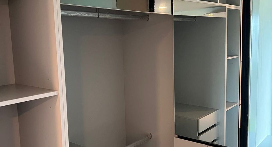 For sale 2 bedrooms condo in Ratchathewi, Bangkok