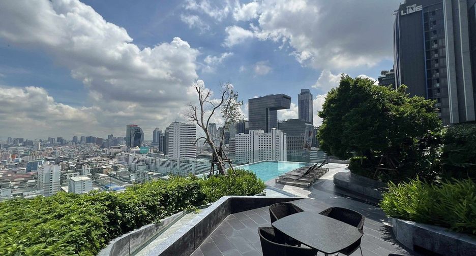 For sale 2 bedrooms condo in Ratchathewi, Bangkok