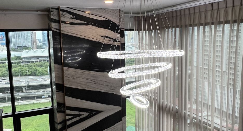 For sale 2 bedrooms condo in Ratchathewi, Bangkok