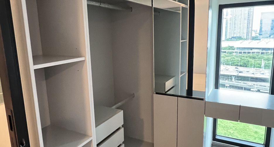 For sale 2 bedrooms condo in Ratchathewi, Bangkok