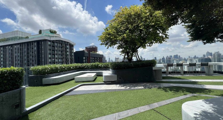 For sale 2 bedrooms condo in Ratchathewi, Bangkok