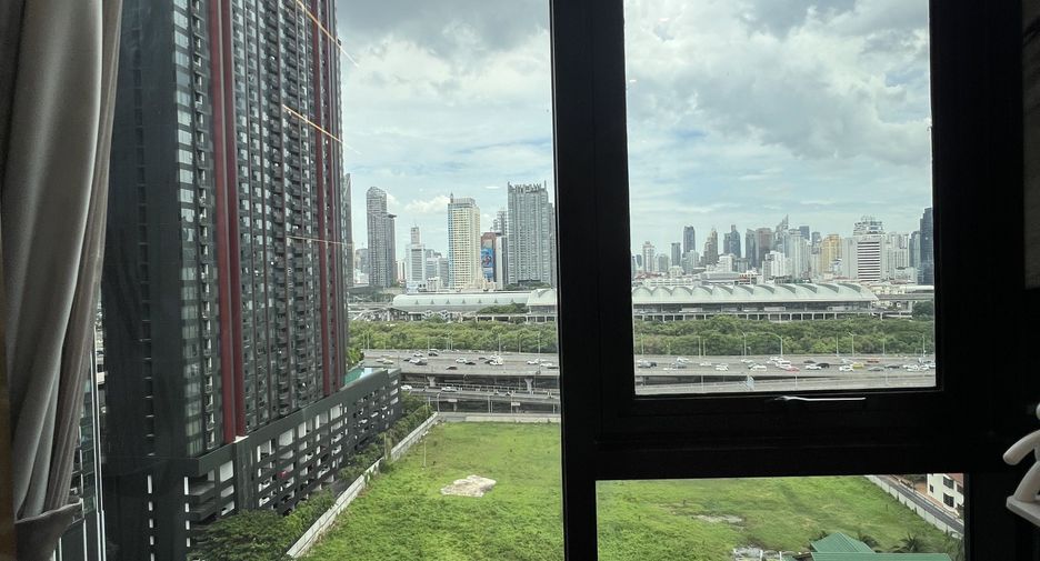 For sale 2 bedrooms condo in Ratchathewi, Bangkok