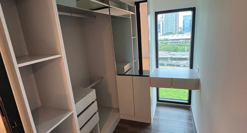 For sale 2 bedrooms condo in Ratchathewi, Bangkok