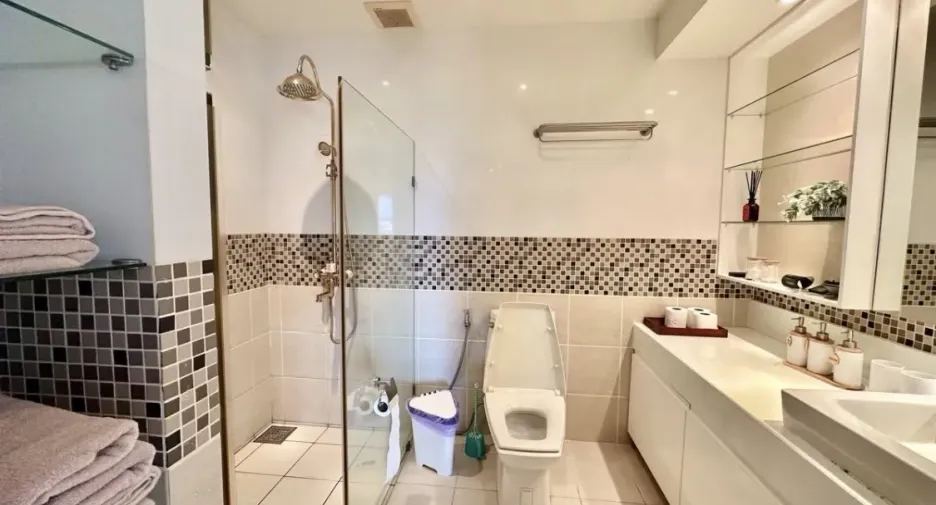 Condo en alquiler de 3 habitaciones en Bang Lamung, Chonburi