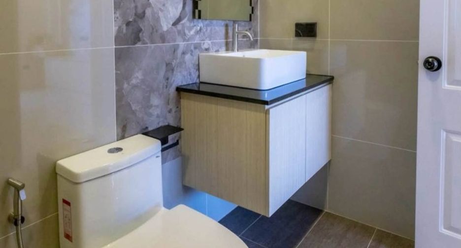 For sale 3 bedrooms house in Bang Lamung, Chonburi