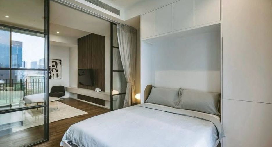 À louer 2 chambres condo à Pathum Wan, Bangkok