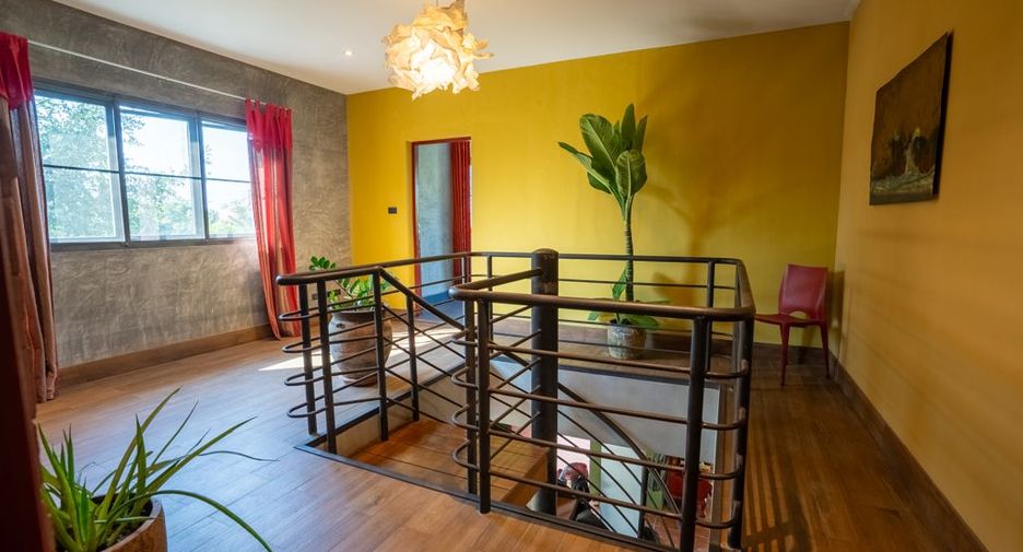 Haus zum Kauf mit 5 Zimmer in Saraphi, Chiang Mai