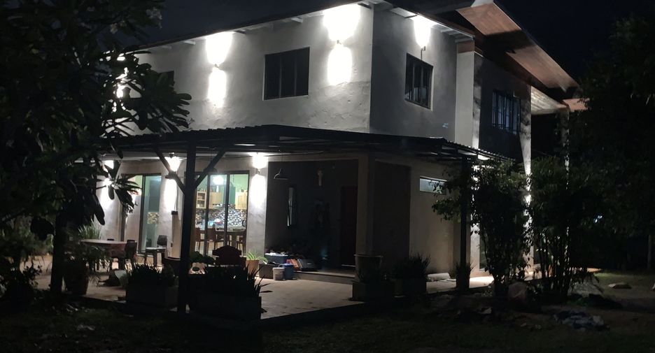 Haus zum Kauf mit 5 Zimmer in Saraphi, Chiang Mai
