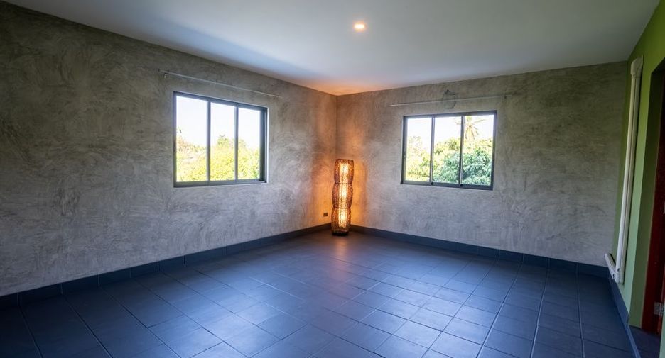 Haus zum Kauf mit 5 Zimmer in Saraphi, Chiang Mai