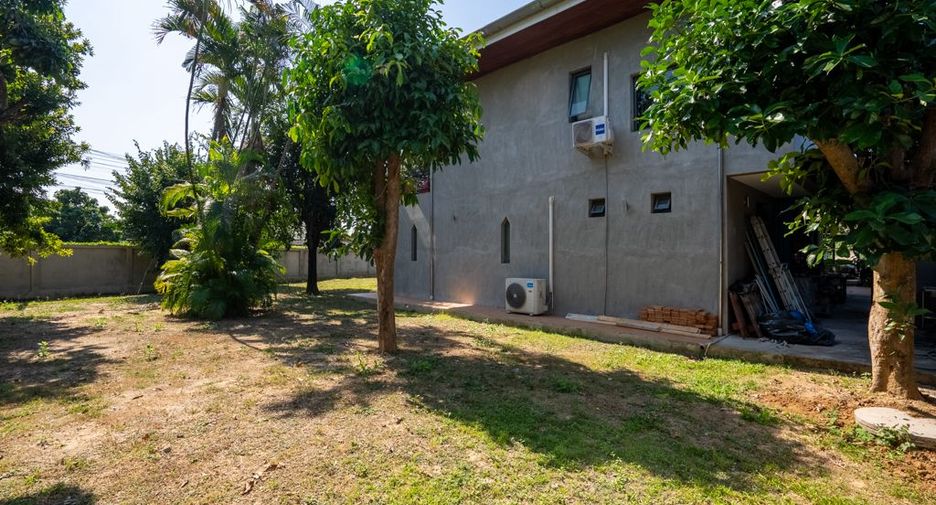 Haus zum Kauf mit 5 Zimmer in Saraphi, Chiang Mai