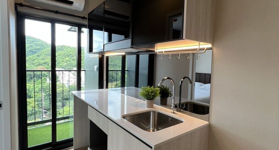 For sale 1 bed condo in Si Racha, Chonburi