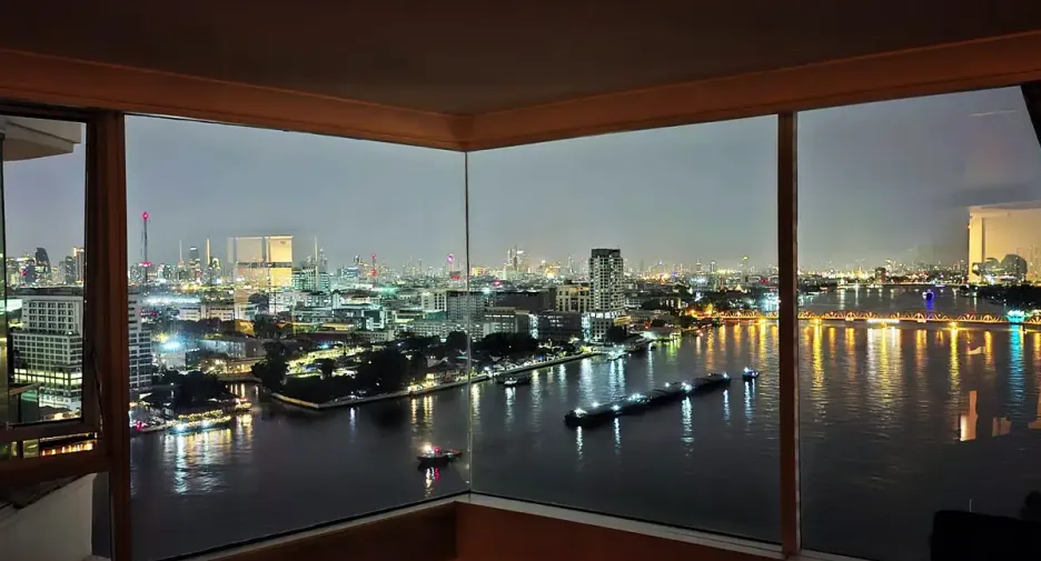 For sale 2 bedrooms condo in Dusit, Bangkok