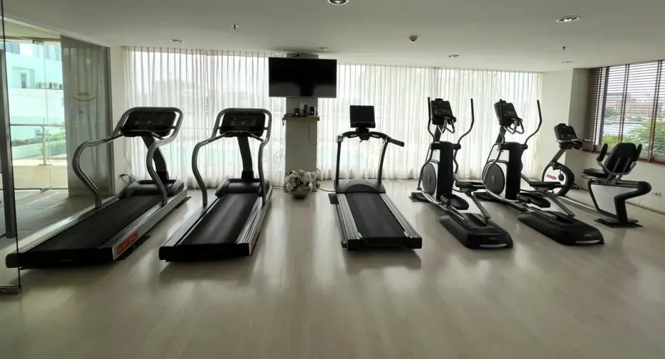 For sale 2 bedrooms condo in Dusit, Bangkok