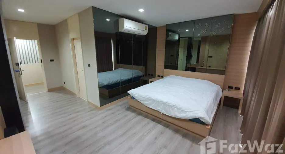 For sale and for rent 3 bedrooms townhouse in Bang Khen, Bangkok