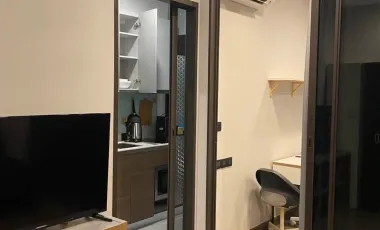 Condo en alquiler de 2 habitaciones en Bang Phlat, Bangkok