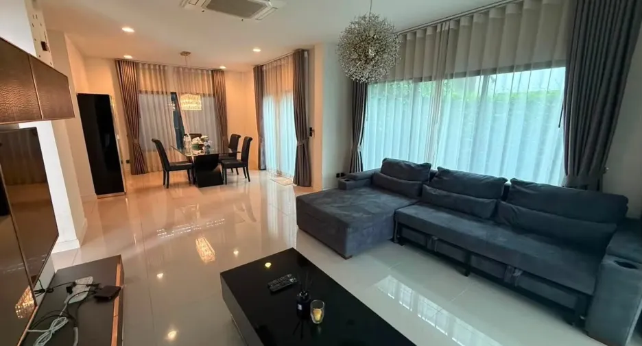 For rent 3 ベッドルーム house in Bang Kapi, Bangkok