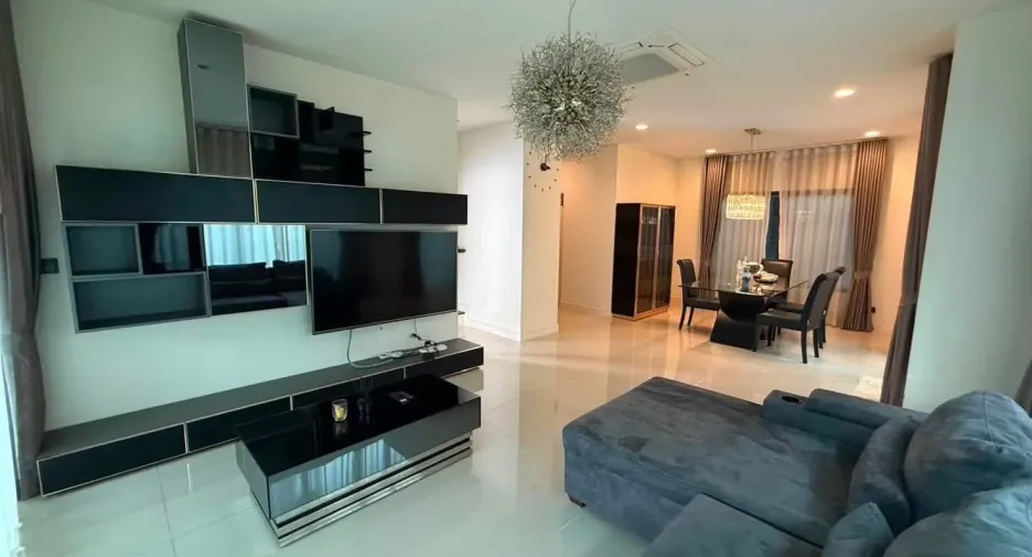 For rent 3 ベッドルーム house in Bang Kapi, Bangkok