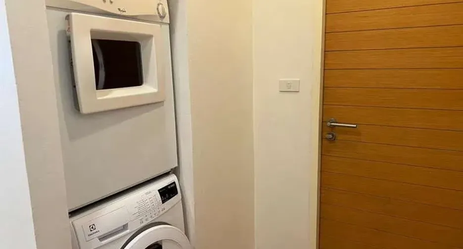 Condo en alquiler de 3 habitaciones en Bang Kho Laem, Bangkok