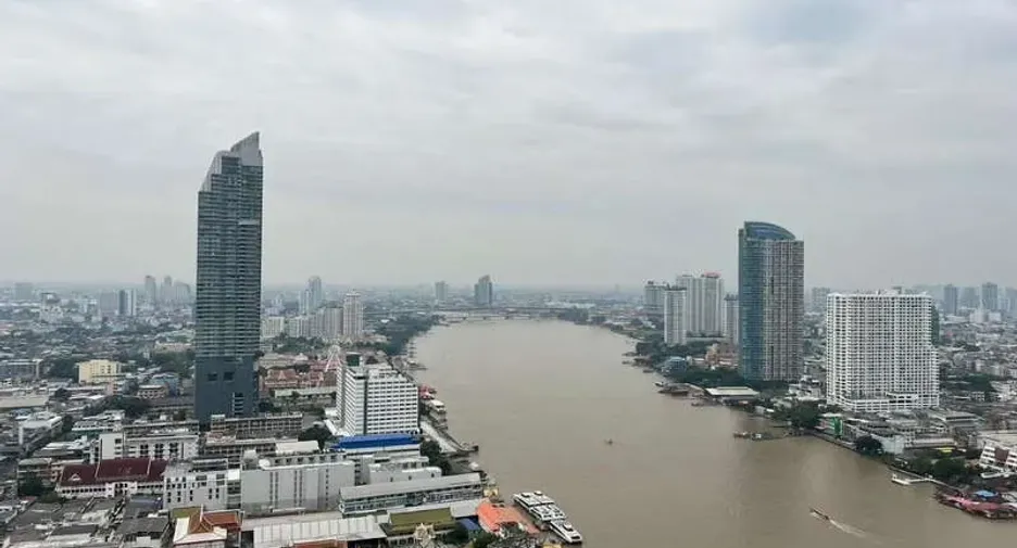 Condo en alquiler de 3 habitaciones en Bang Kho Laem, Bangkok
