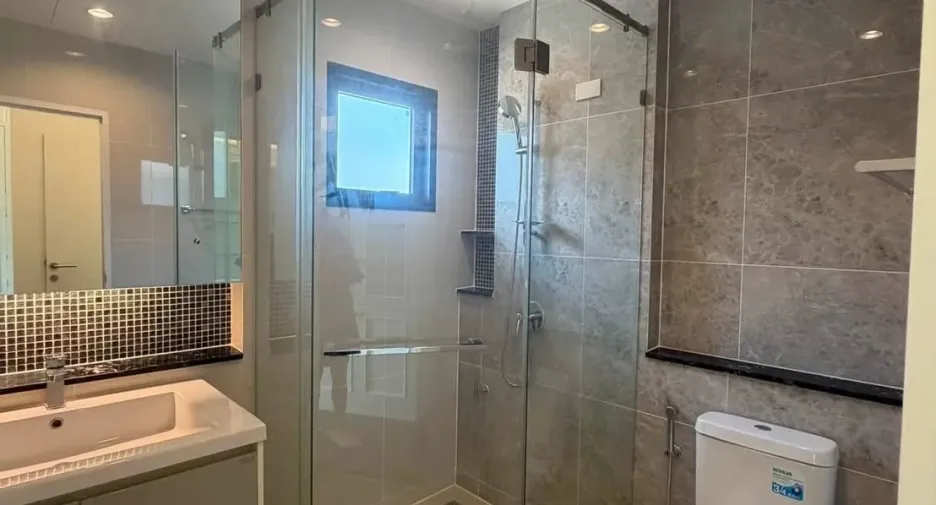 Аренда и продажа 3 спальни дом в Пращет, Бангкок