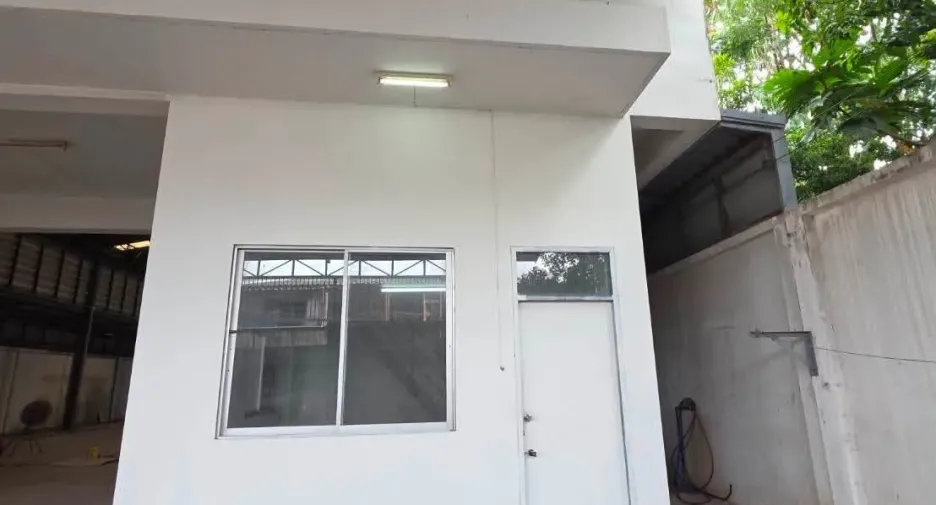 For rent and for sale warehouse in Phra Khanong, Bangkok