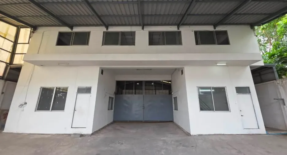 For rent and for sale warehouse in Phra Khanong, Bangkok