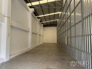 For rent warehouse in Suan Luang, Bangkok