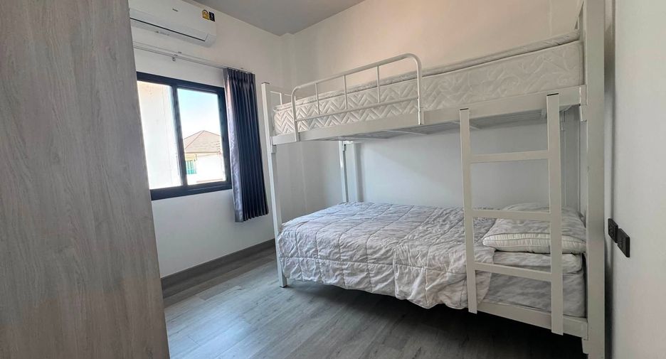 For sale 3 bedrooms townhouse in Bang Lamung, Chonburi